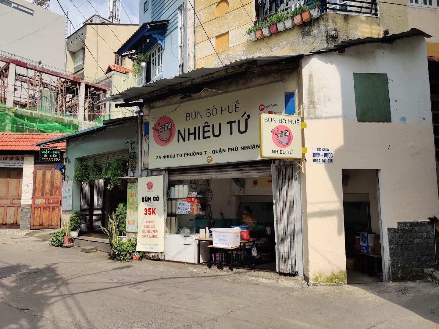 Bún bò Huế Nhiêu Tứ