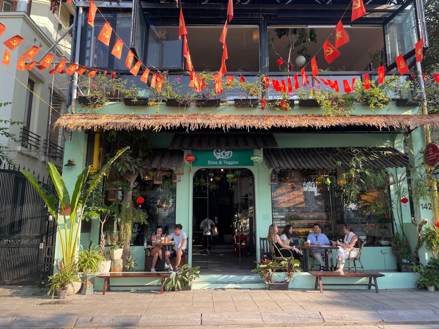 Gòn - Bites & Veggies