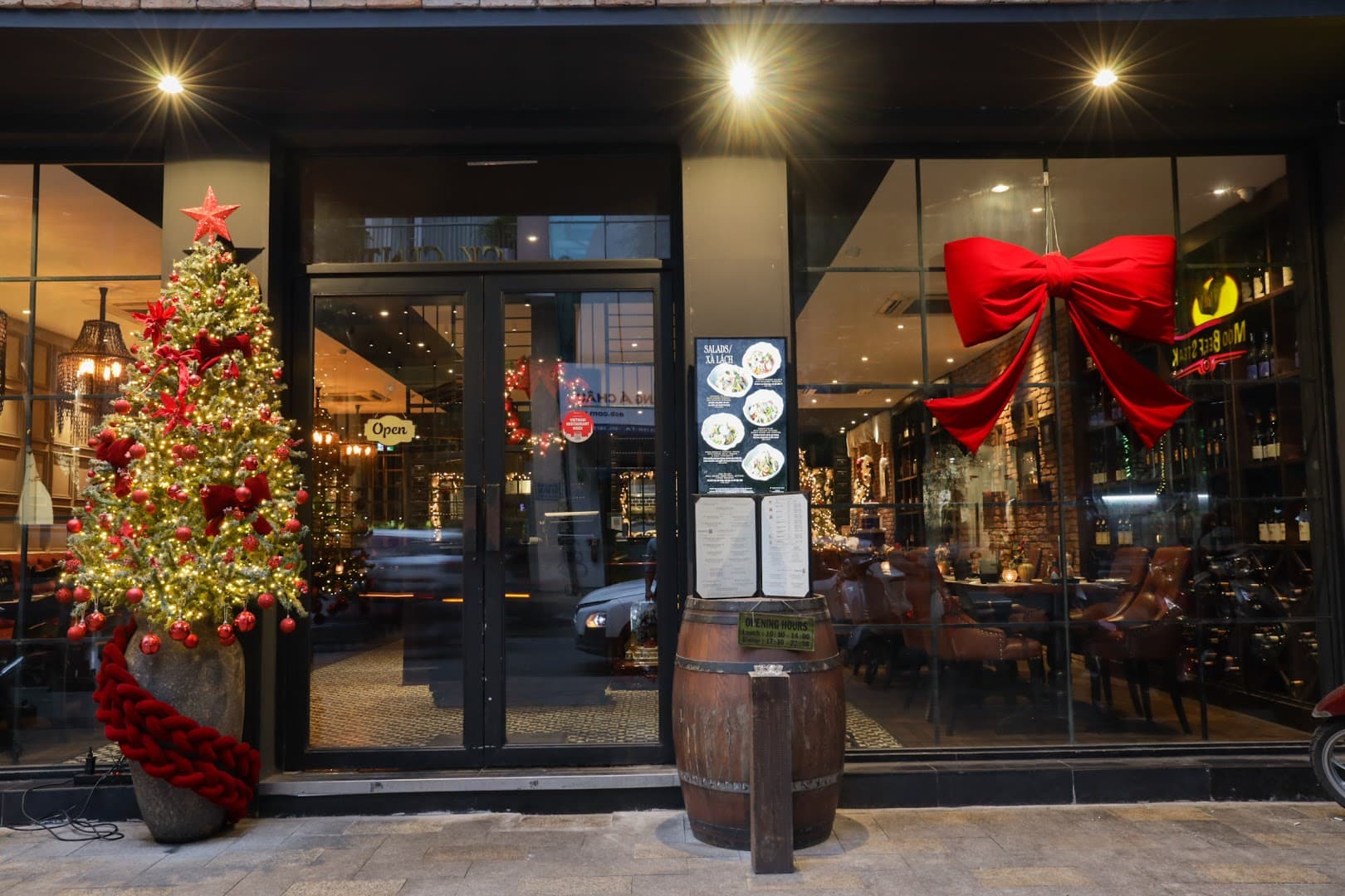 MOO BEEF STEAK 109 LÝ TỰ TRỌNG