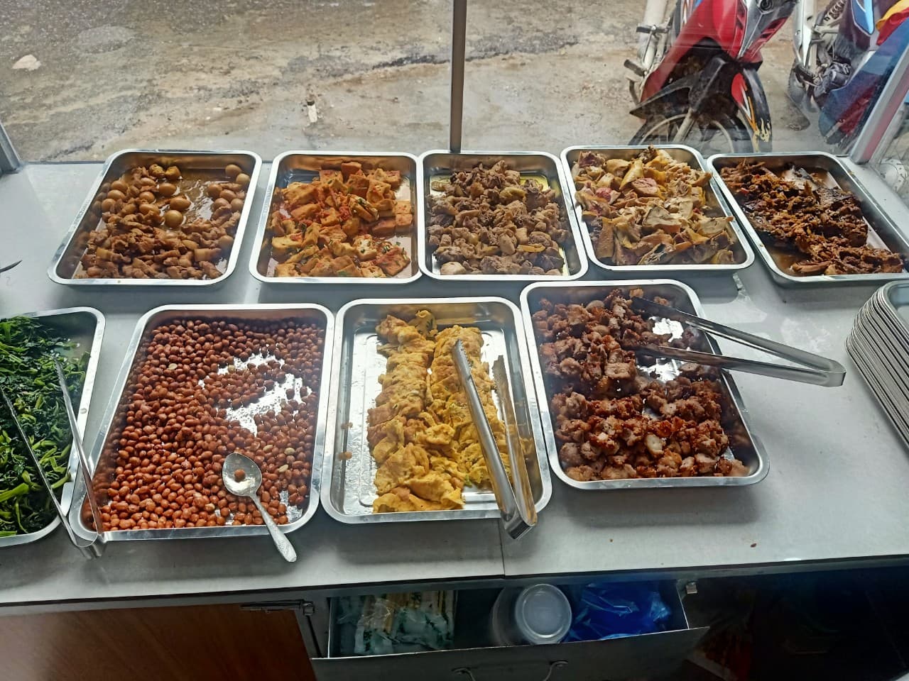 Quán Bún Cô Hiền