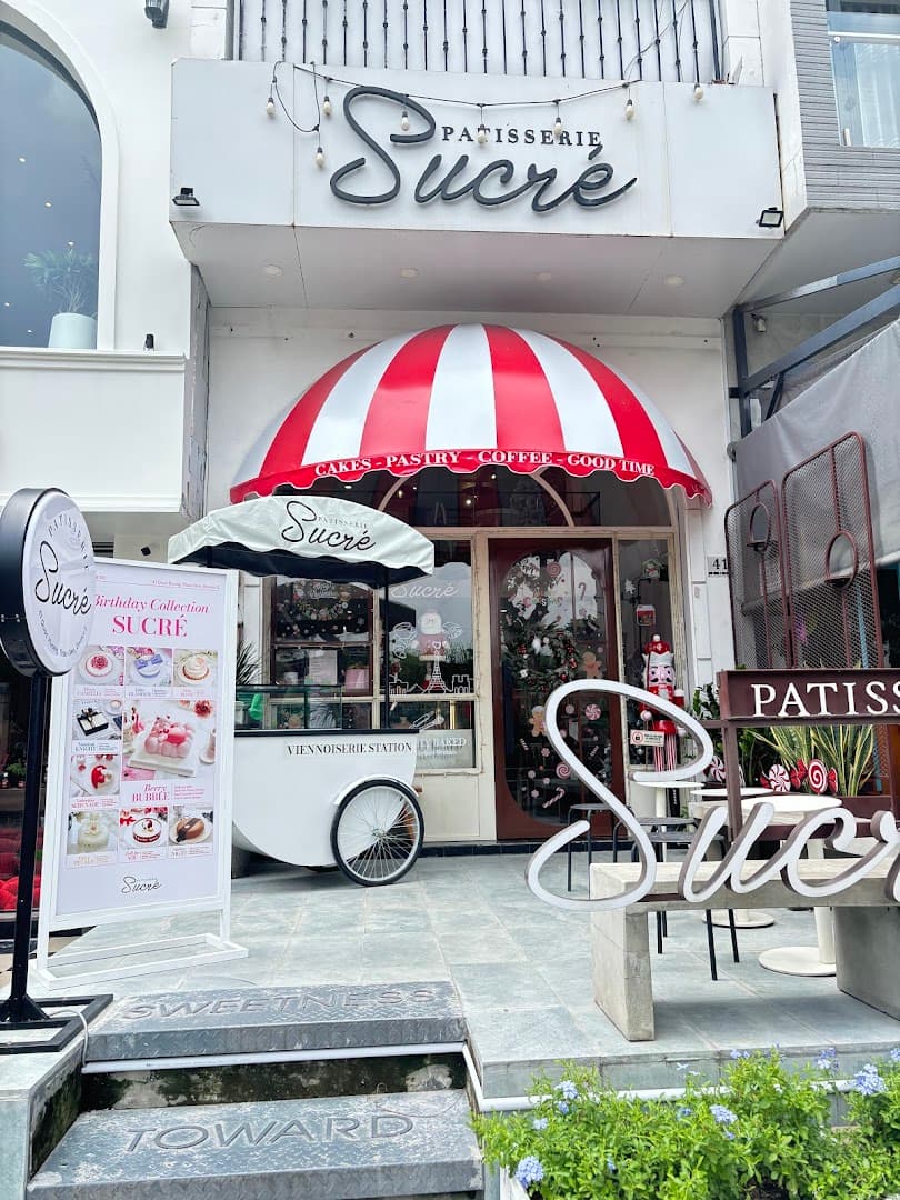 Sucré Patisserie Café