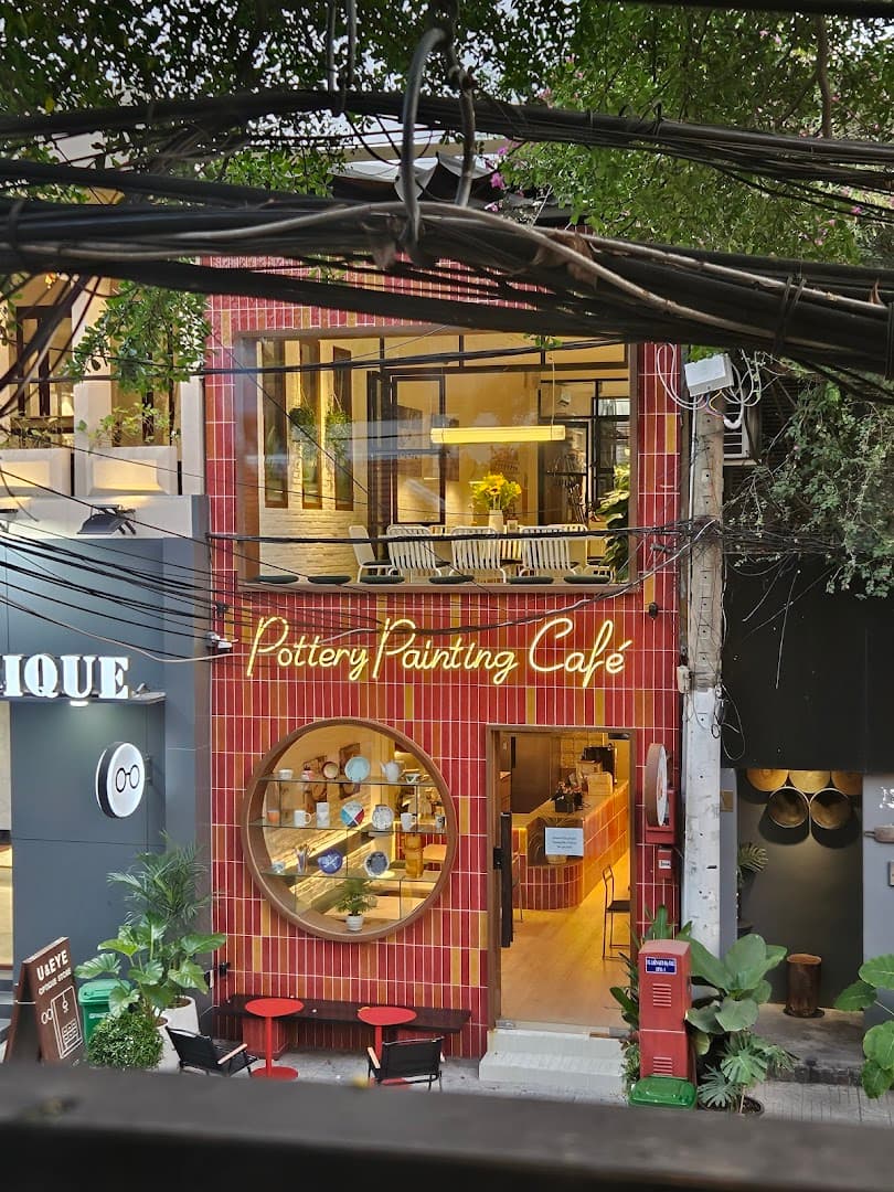 Ceramic4You - Pottery Painting Café