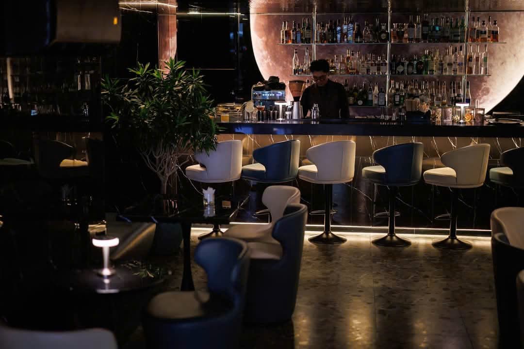 Lune Restaurant and Bar