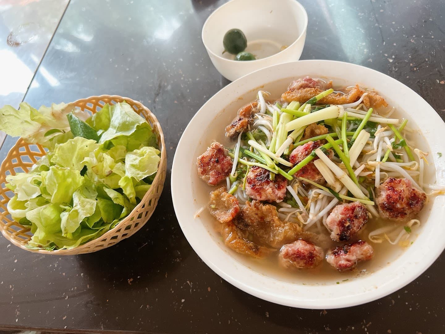 Bún chả Nghị Thuận