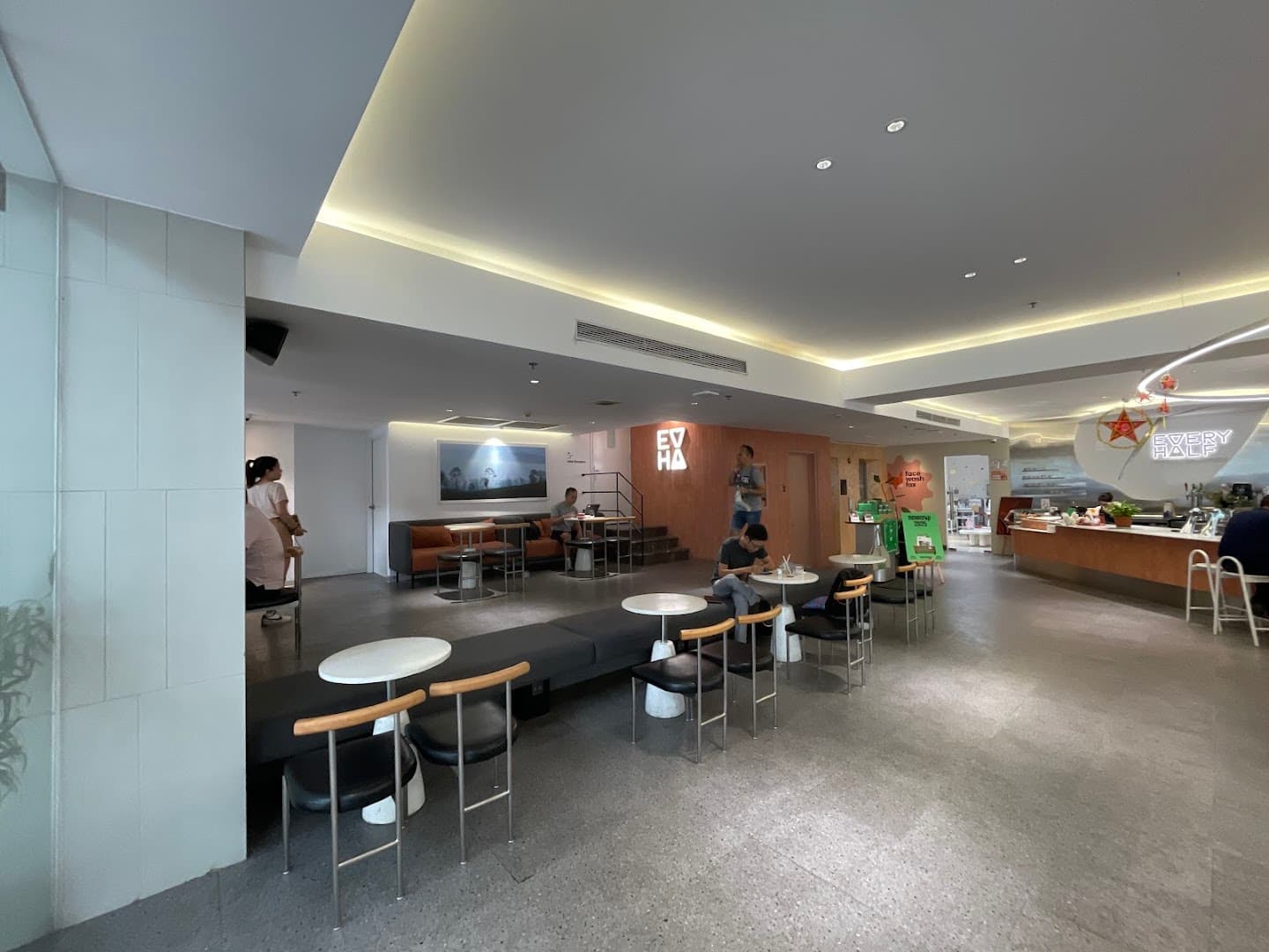 Every Half Coffee Roasters - Trương Định