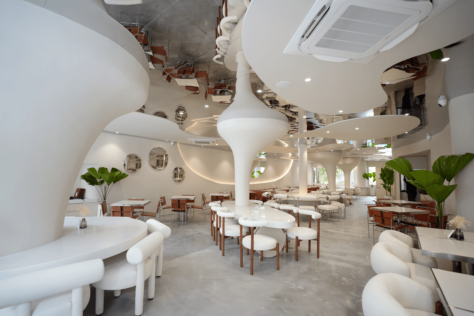 SOKO Cake Bake & Brunch - Hồ Tùng Mậu