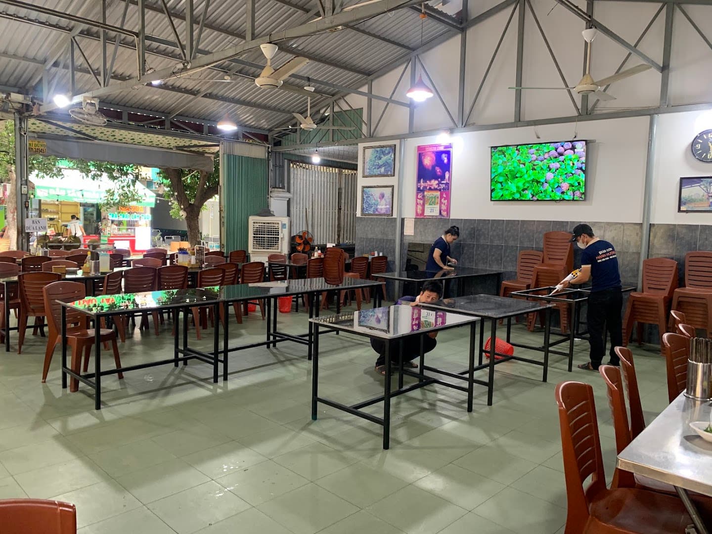 CƠM GÀ HẠNH HƯƠNG