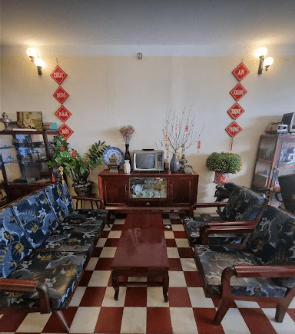 Cà phê Đỗ-Phủ, cơm tấm Đại-Hàn