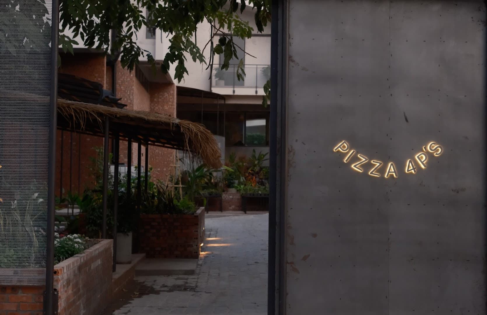 Pizza 4P's Trần Ngọc Diện