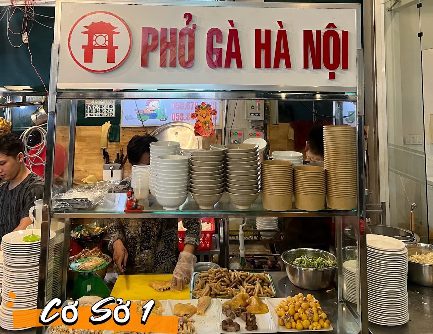 Quán ăn cơm gà- phở- hủ tiếu