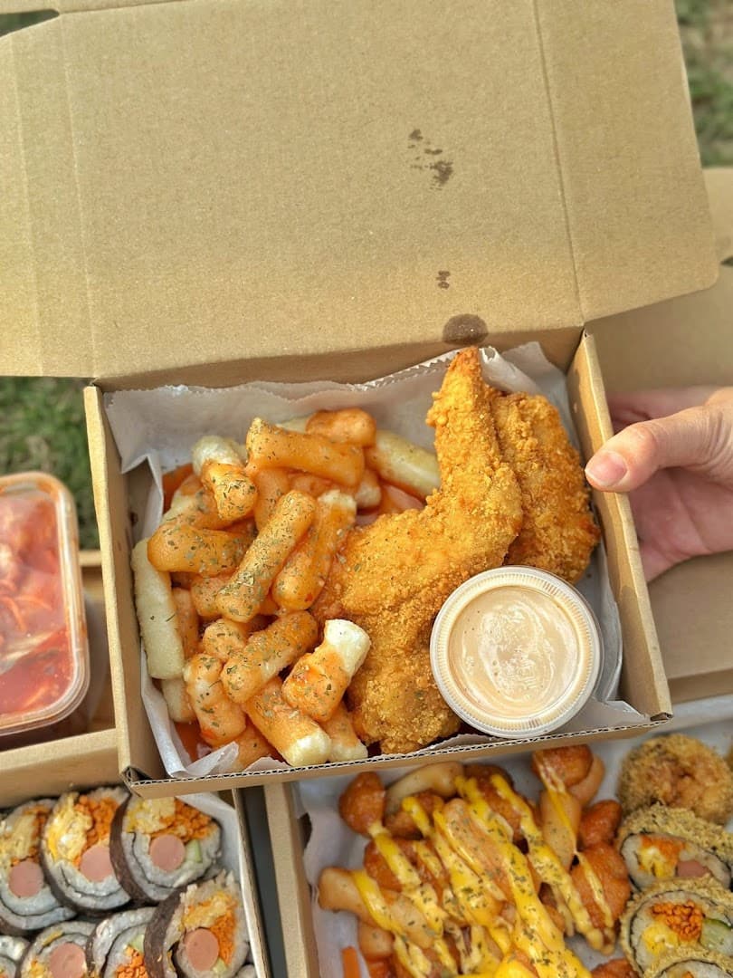 Ăn Vặt Zính - Chi Nhánh 1 - 312 Nguyễn Văn Công