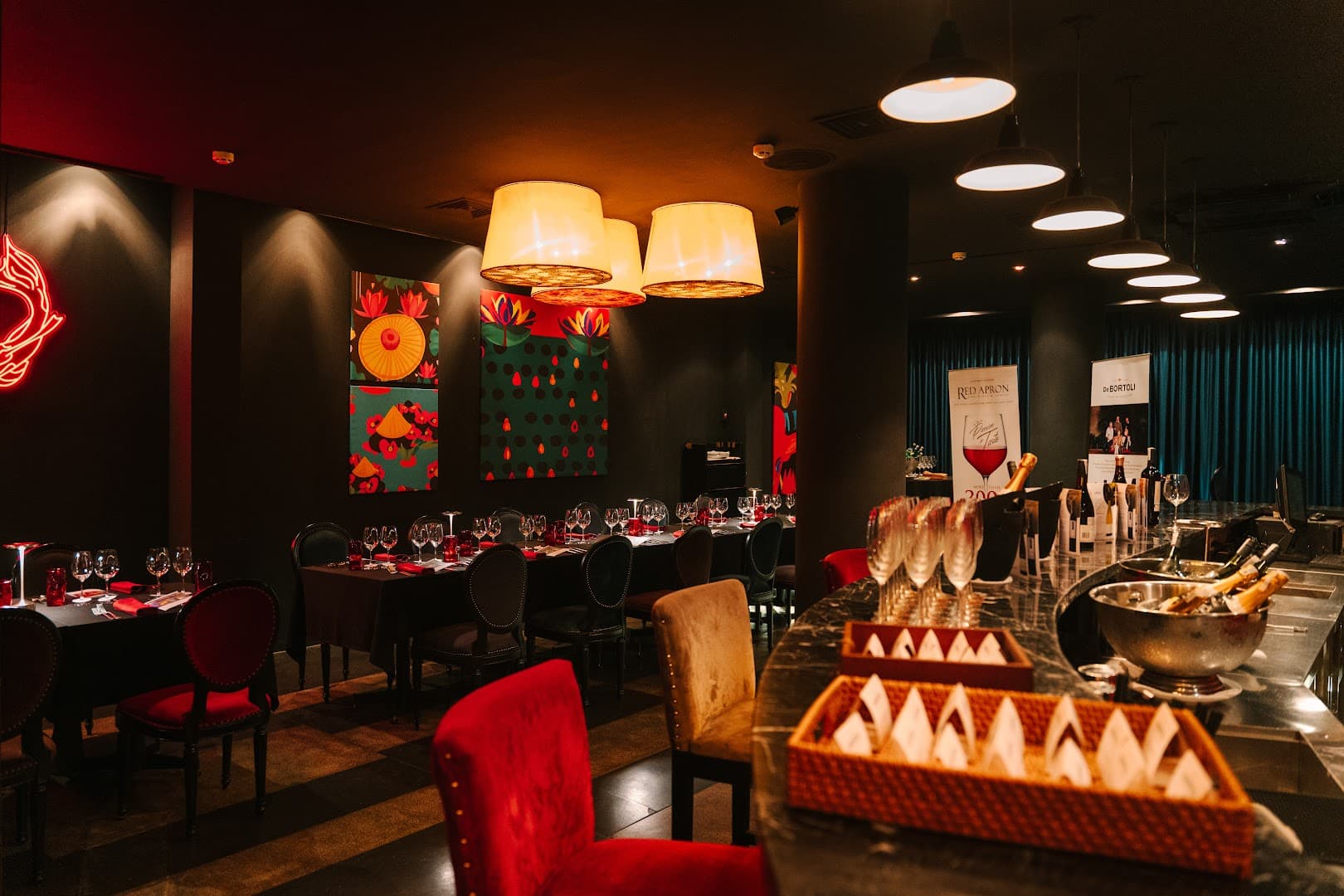 Xu Restaurant & Lounge