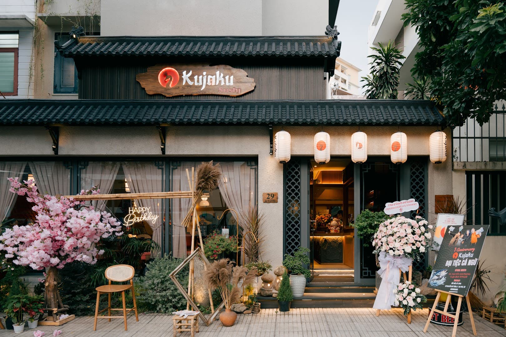 | KUJAKU SUSHI | RESTAURANTS JAPANESE | SUSHI QUẬN 2 |