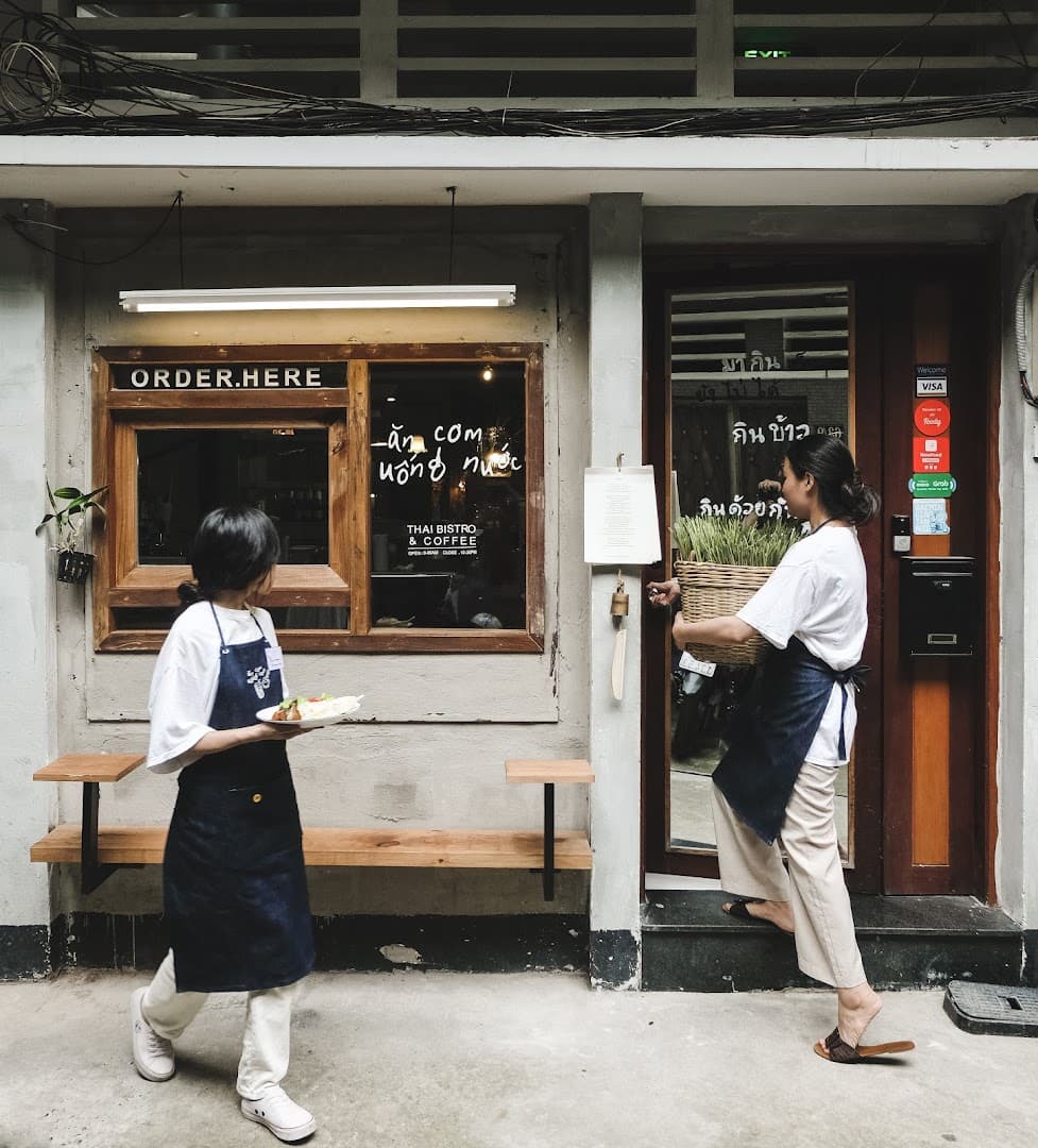 Ăn Cơm Uống Nước - Thai Bistro & Coffee