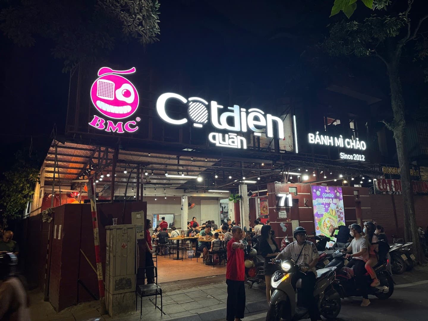 Cột Điện Quán Đặng Văn Ngữ