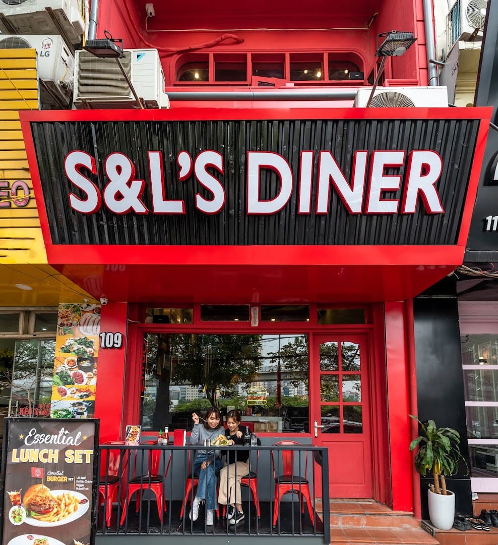 S&L's Diner Hoang Cau