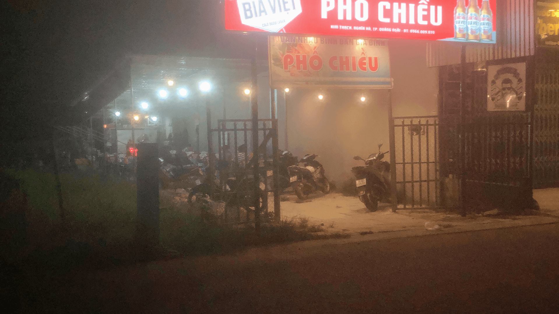 Quán nhậu phố chiều