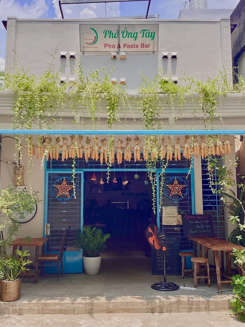 Pho Ong Tay Pho & Pasta Bar