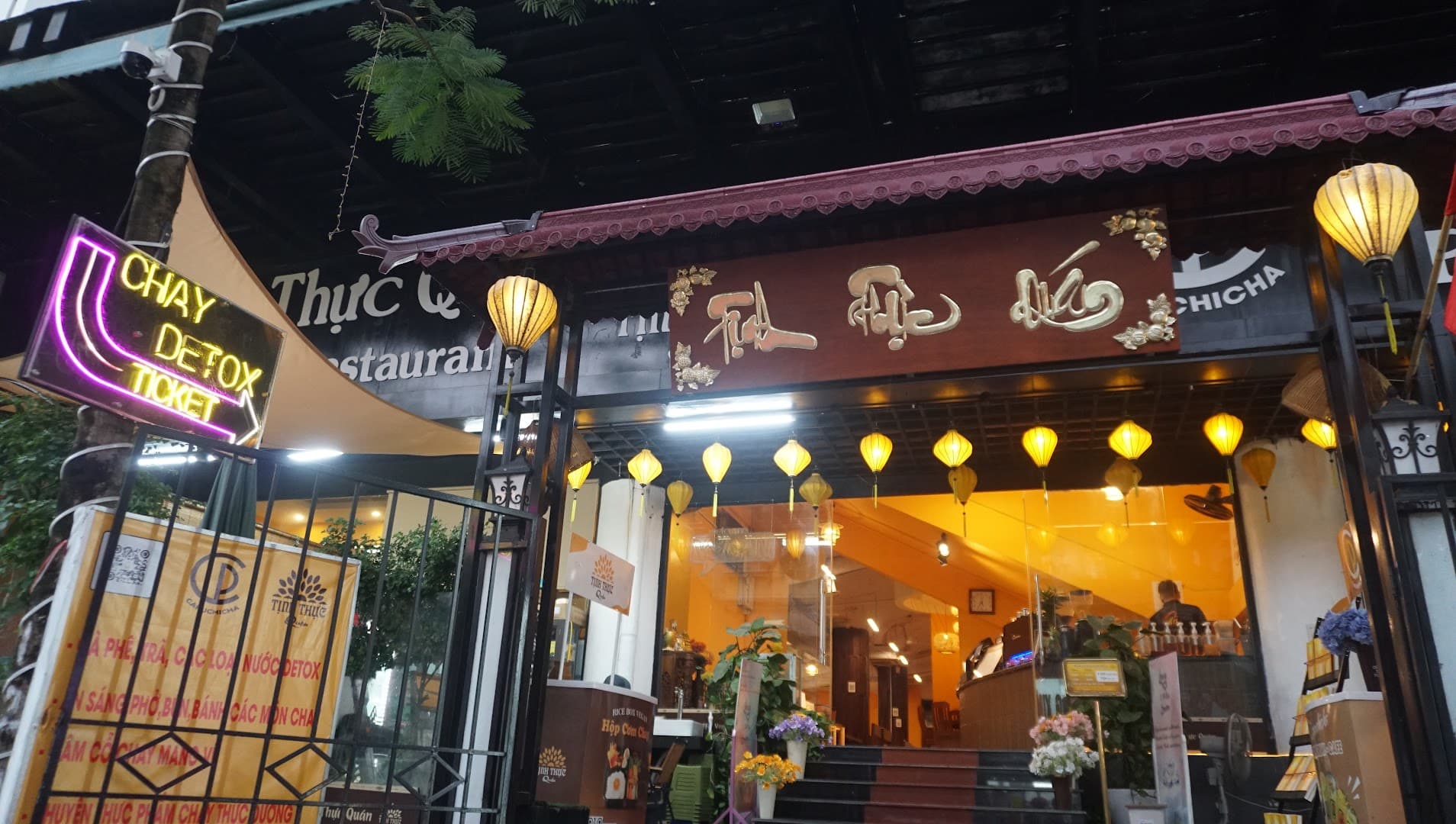 Nhà Hàng Buffet Chay Tịnh Thực Quán