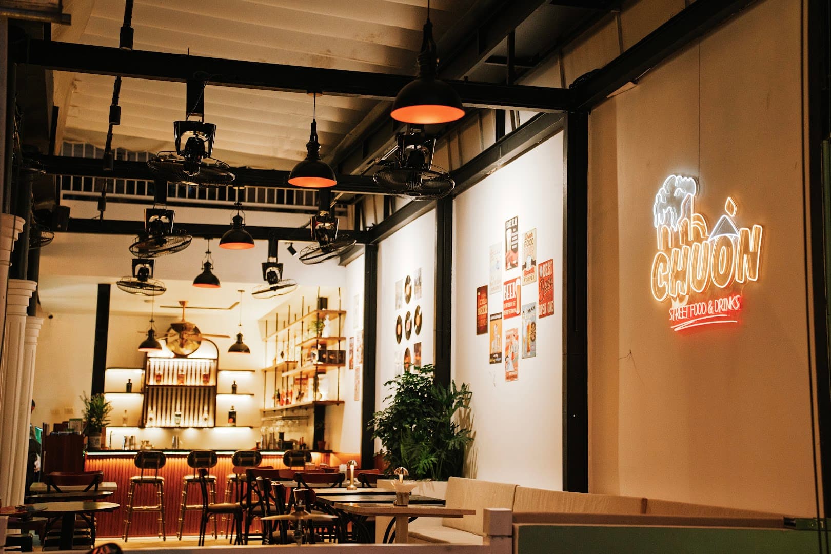 Chuồn - Street food & Drinks