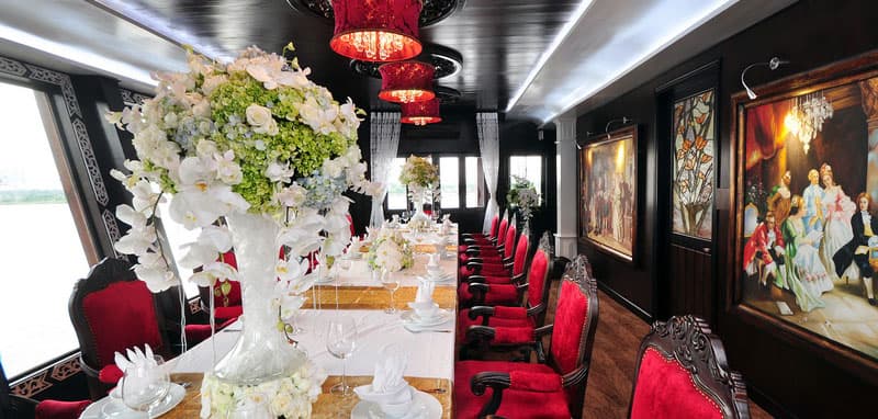 Elisa Floating Restaurant