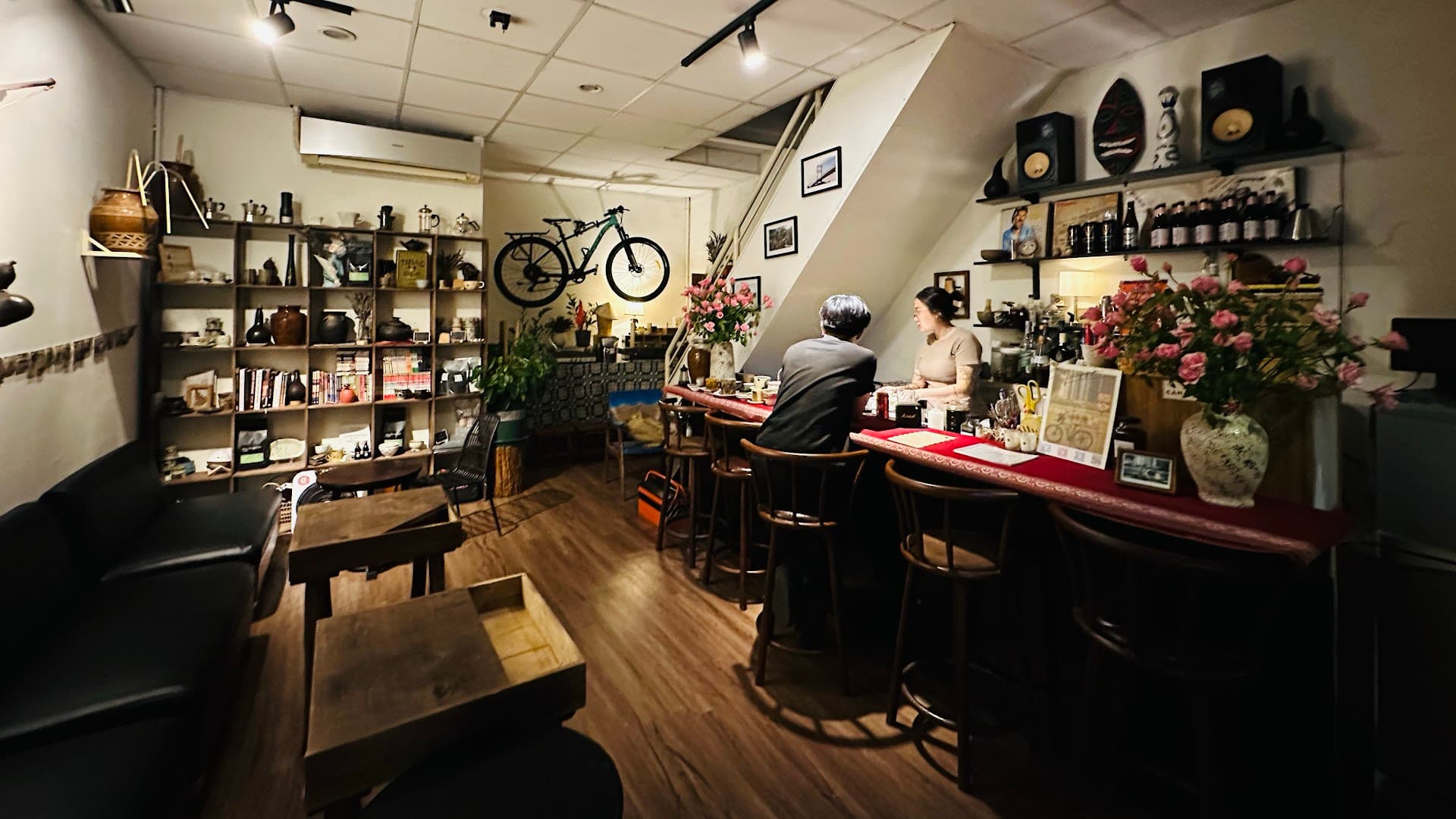 Hoa Tây Nguyên Café