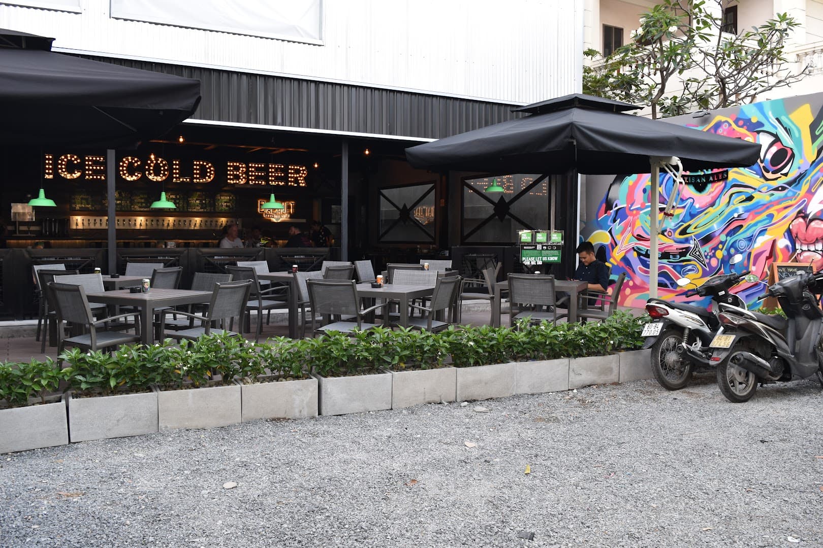 BiaCraft Xuân Thủy | Q.2