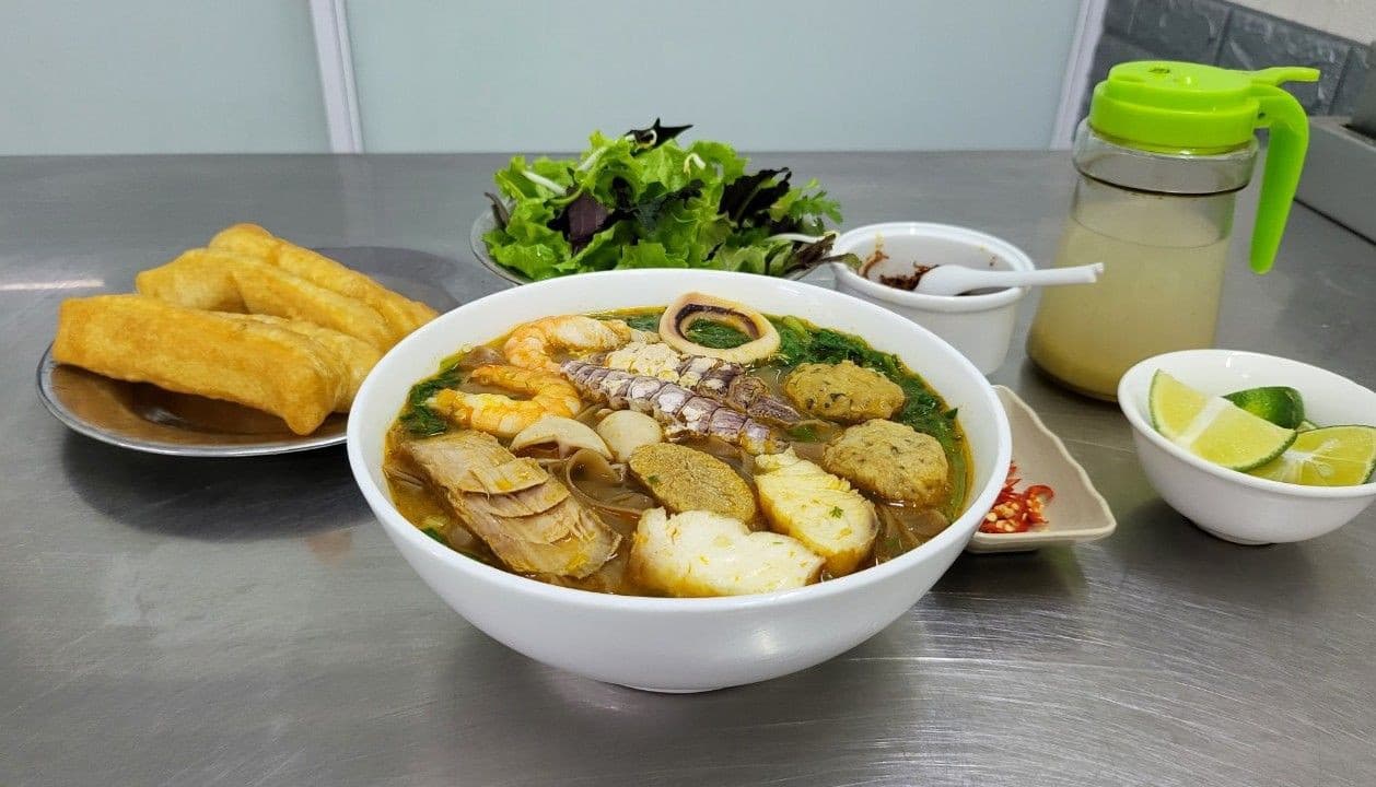 Bún Cá Biển Cơ Sở 15