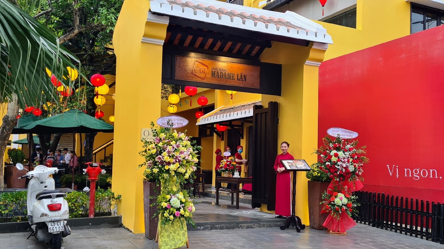 Nhà hàng Madame Lân