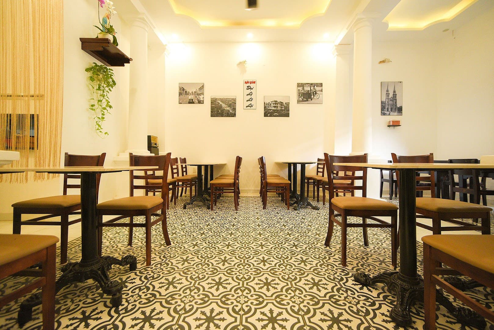 Pate Chaud SGC Saigon