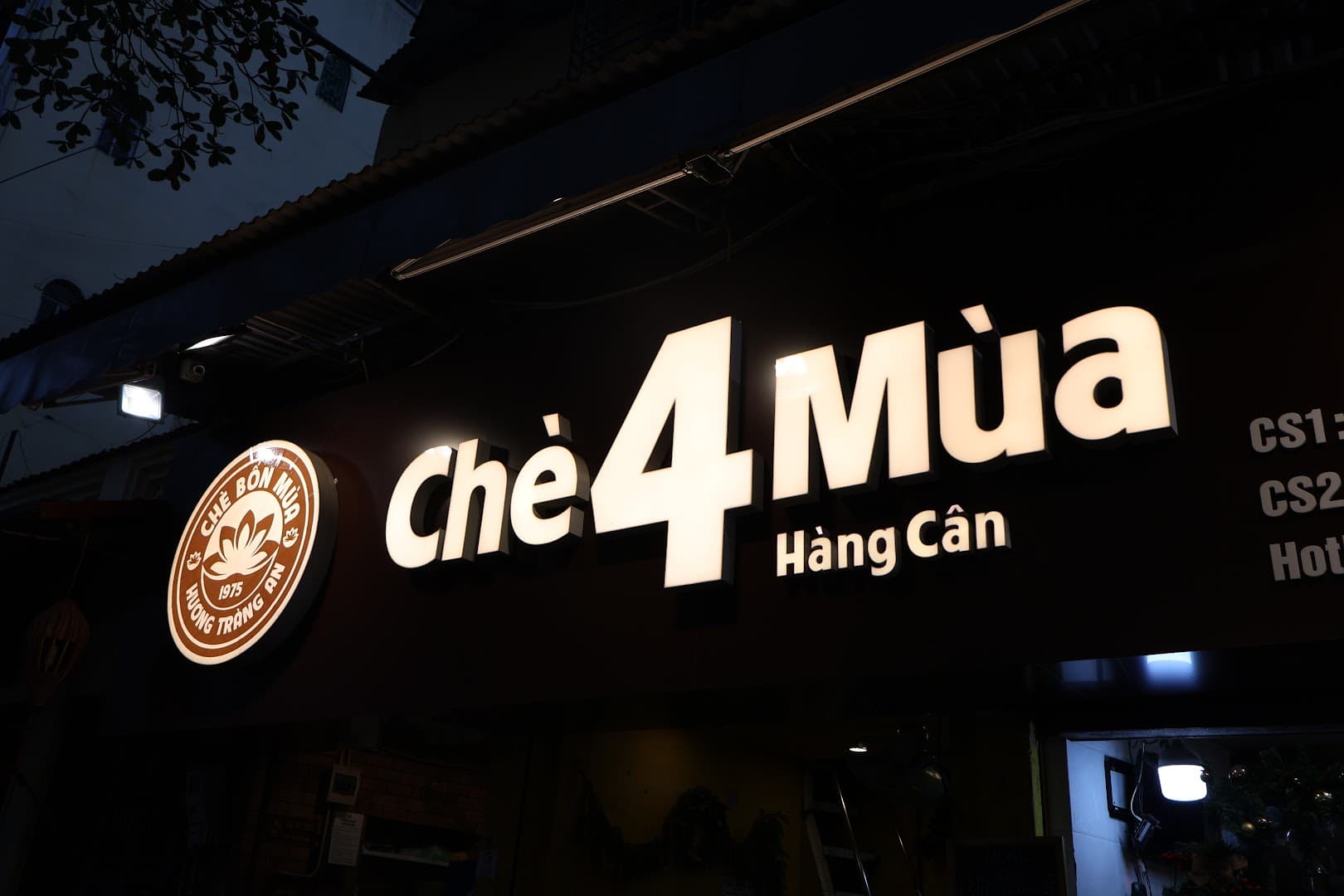 Chè Bốn Mùa
