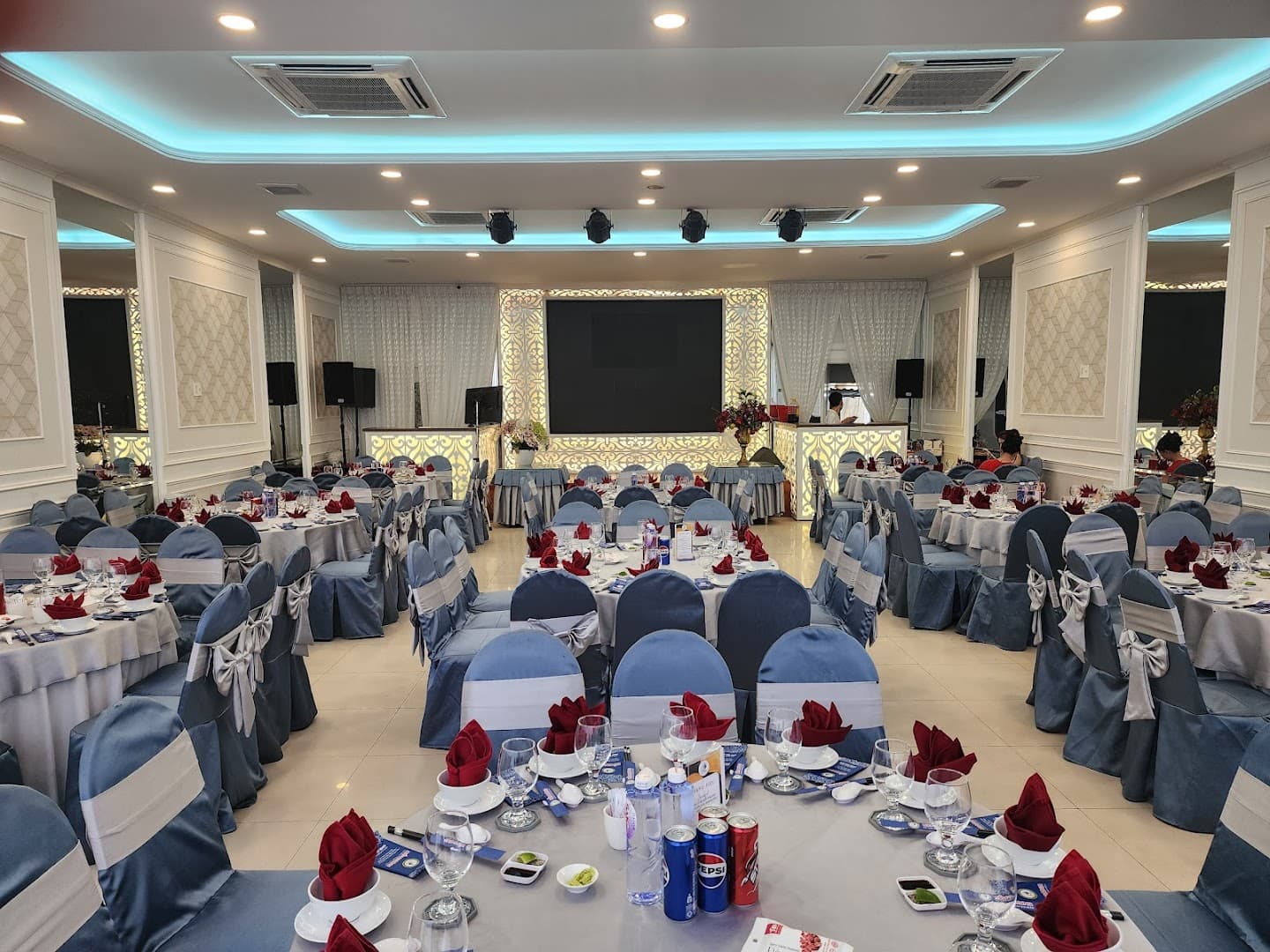 Nhà hàng Hải Sản Biển Dương 6 - Cách Mạng Tháng Tám