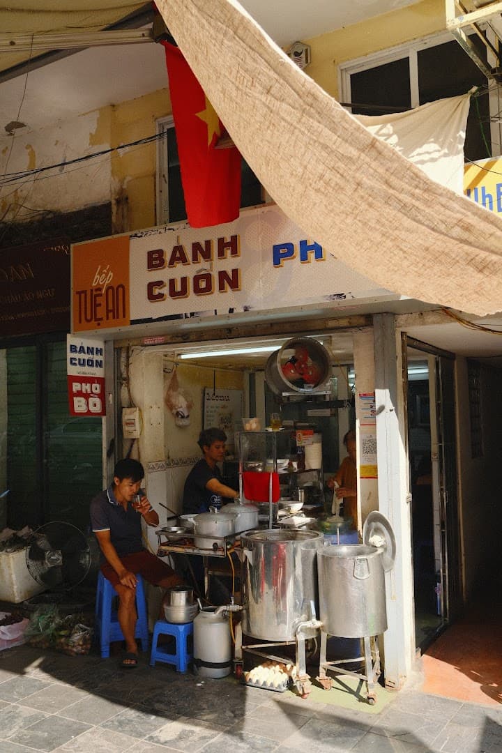 Tuệ An | Bánh Cuốn Nóng & Phở Bò Bảo Khánh