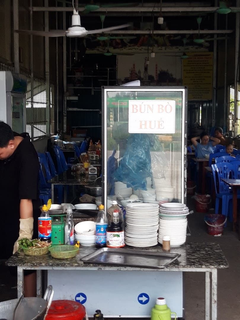 Phở bò,bún huế, mai lập