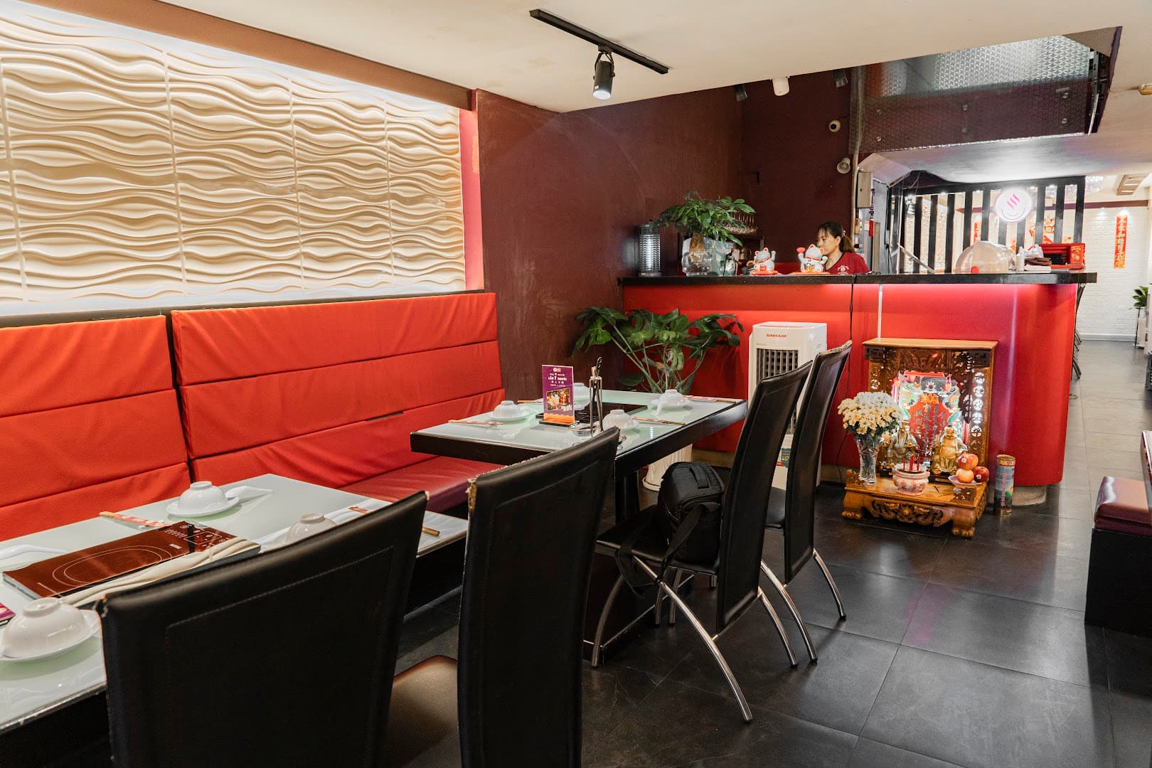 Lẩu Hồng Kông Bone & Pot